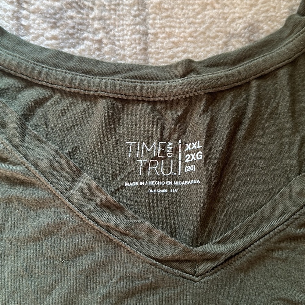 TIME AND TRU COMFY TOP​ - Picture 2 of 2
